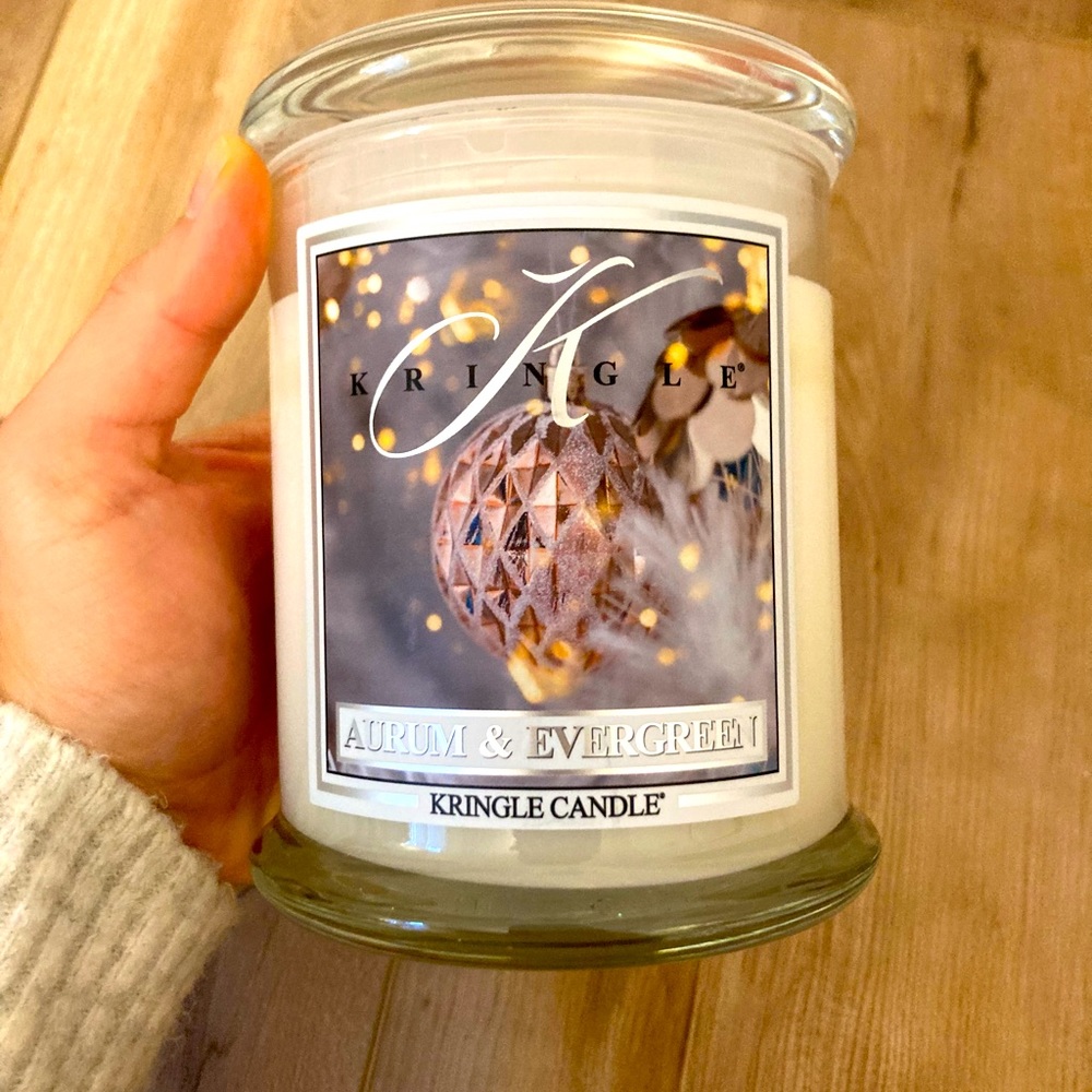 Kringle candle: Evergreen and Aurum